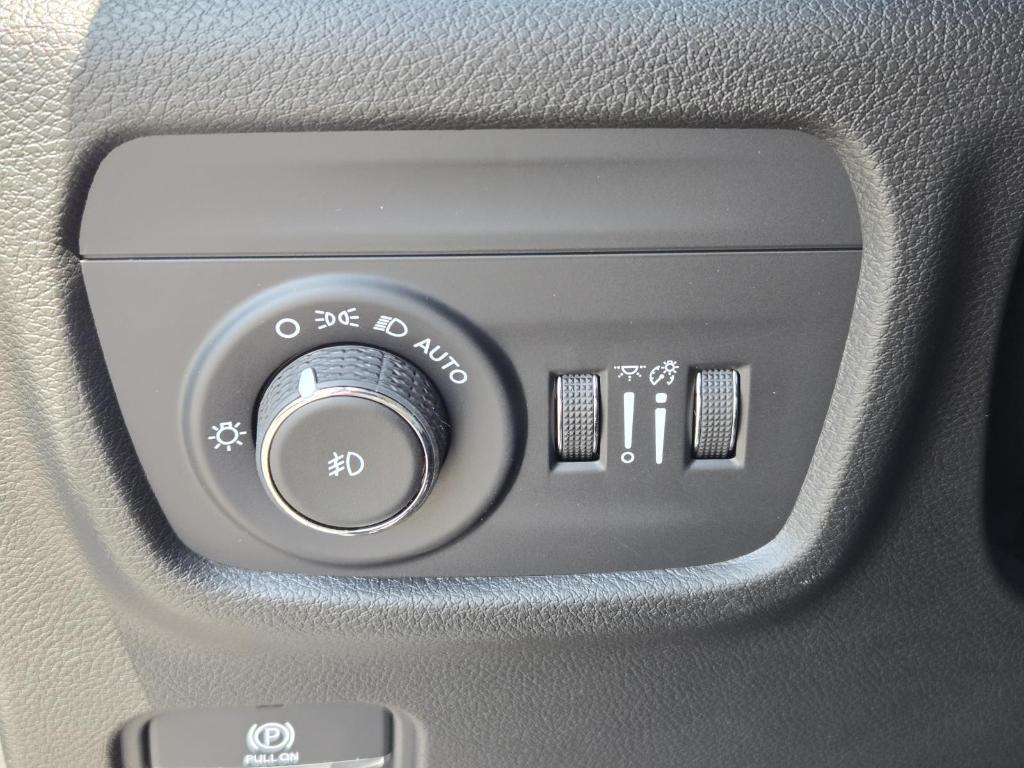 new 2025 Jeep Grand Cherokee L car, priced at $54,835