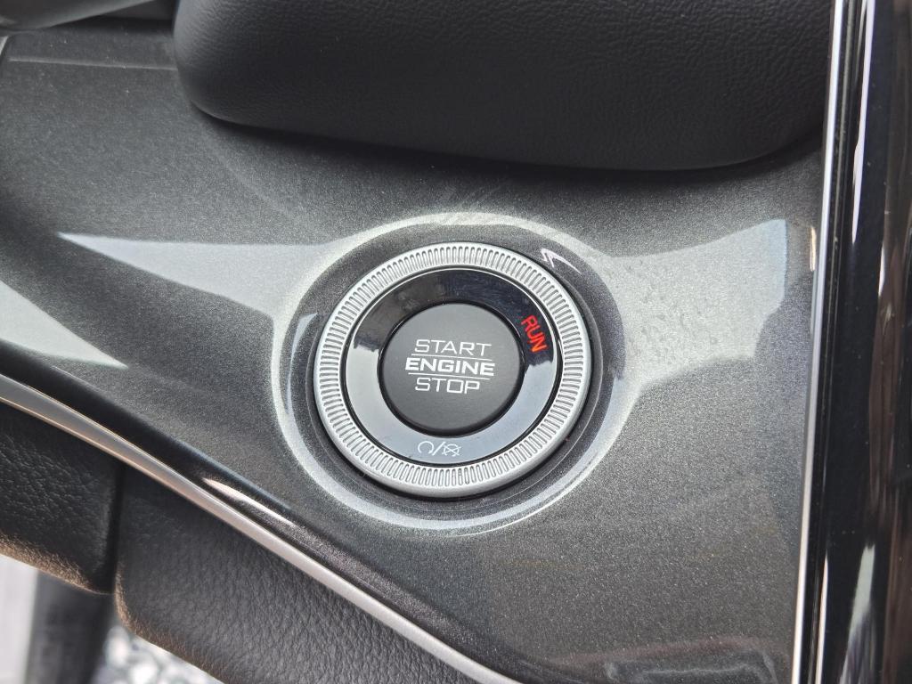 used 2023 Jeep Grand Cherokee L car, priced at $26,998