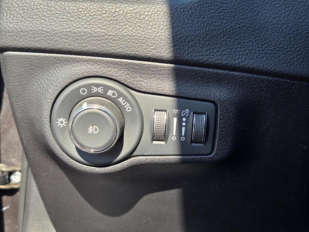 used 2019 Jeep Compass car, priced at $15,998