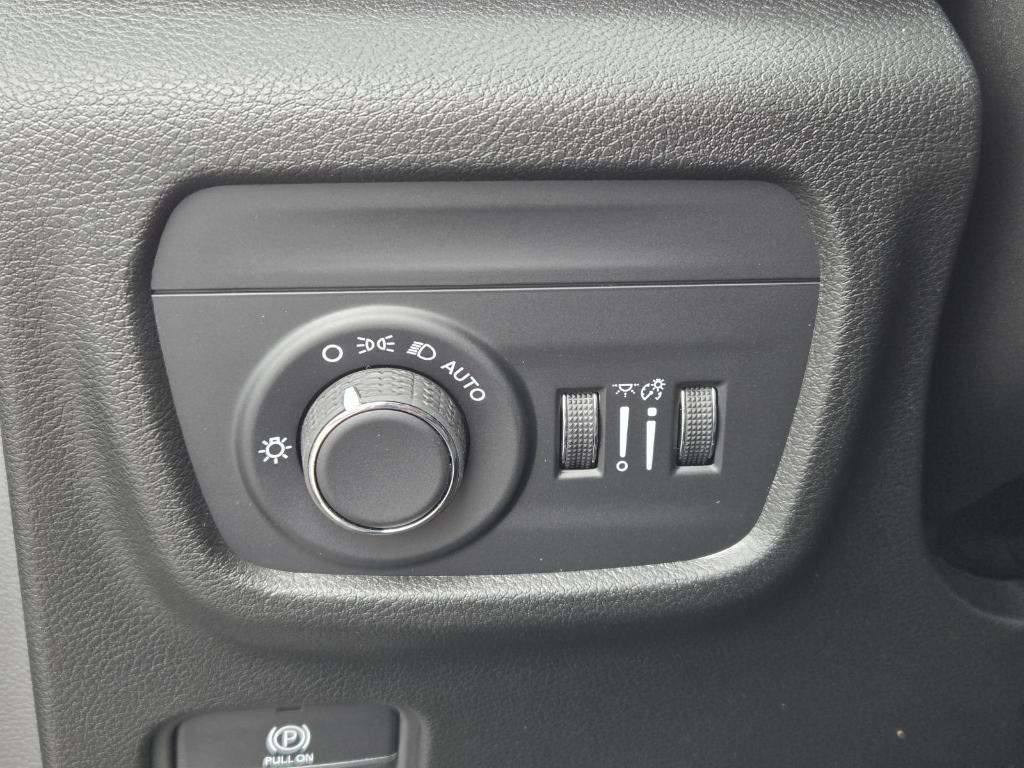 new 2025 Jeep Grand Cherokee L car, priced at $48,375