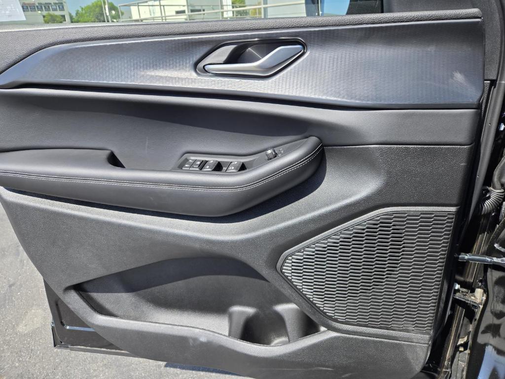 new 2025 Jeep Grand Cherokee L car, priced at $49,250