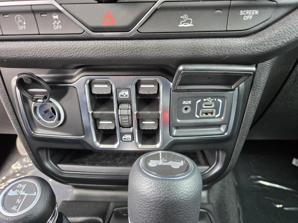 new 2026 Jeep Wrangler car, priced at $51,725