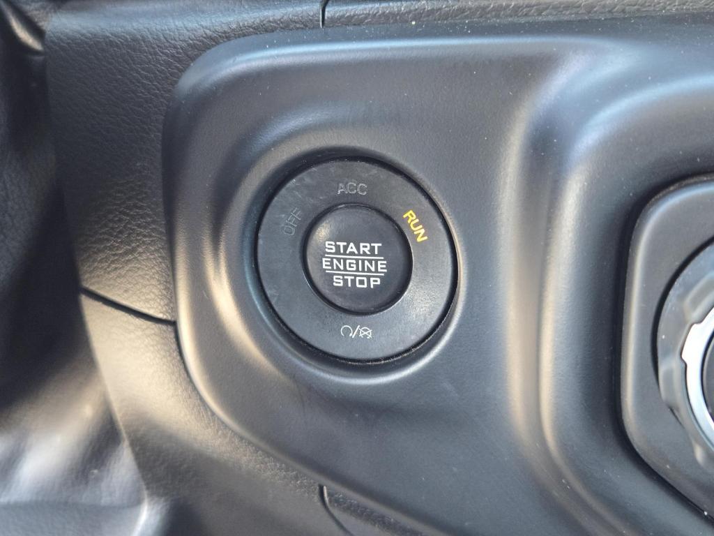 used 2021 Jeep Wrangler Unlimited car, priced at $26,998