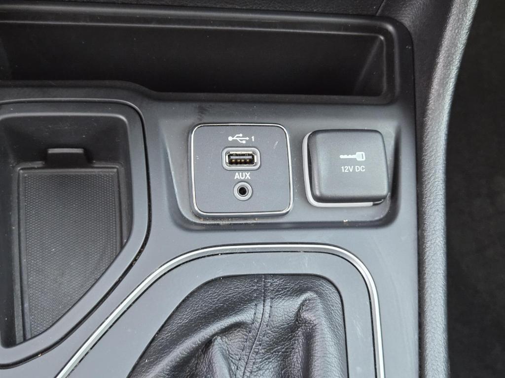 used 2021 Jeep Cherokee car, priced at $13,998
