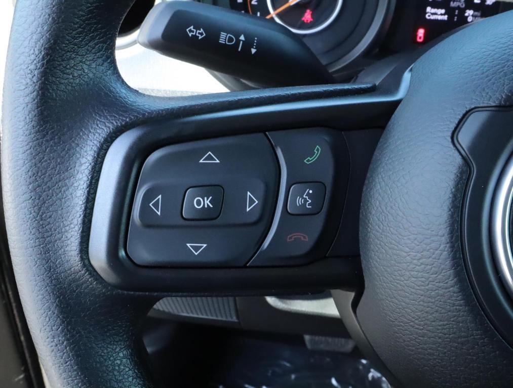 new 2025 Jeep Gladiator car, priced at $43,940
