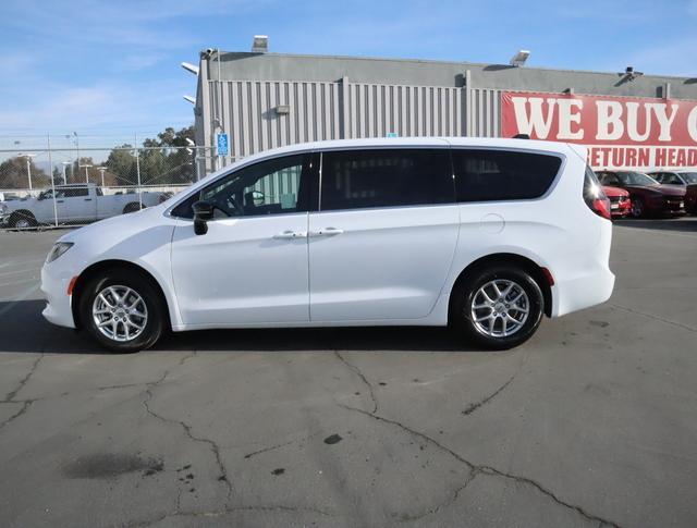 new 2025 Chrysler Voyager car