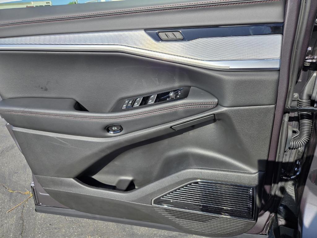 new 2025 Jeep Wagoneer S car, priced at $72,590