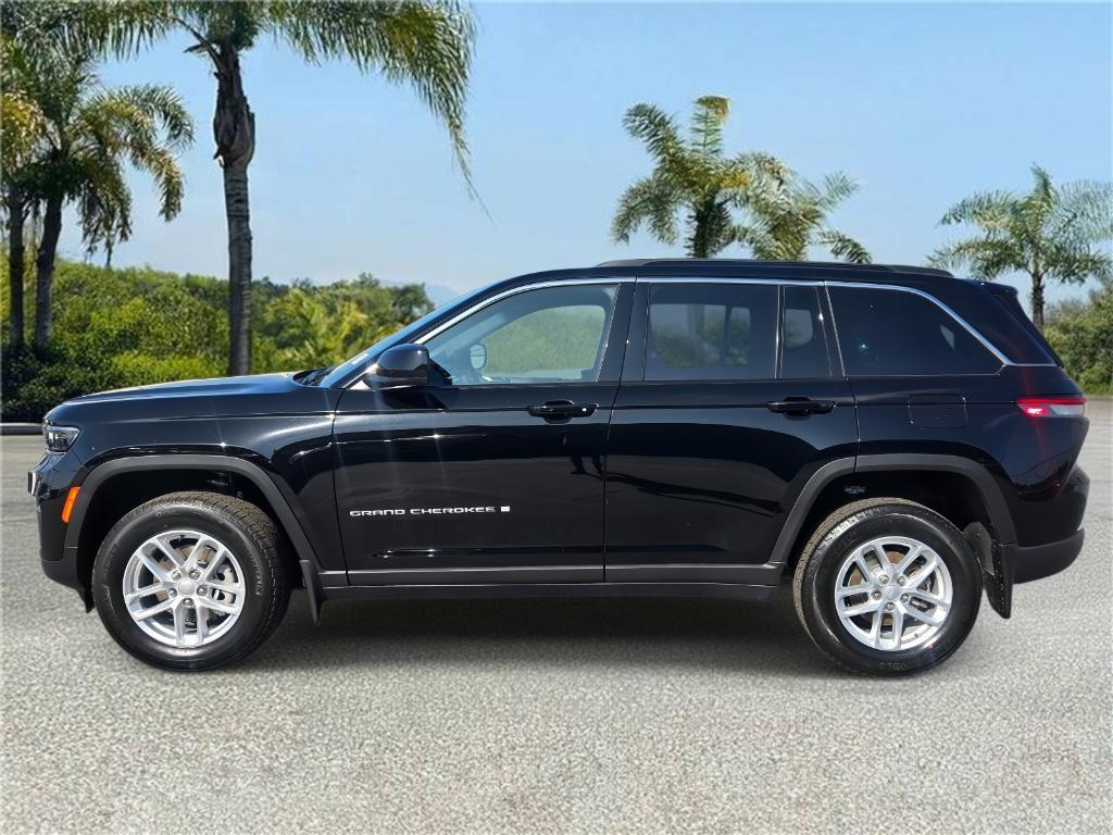 new 2025 Jeep Grand Cherokee car, priced at $40,805