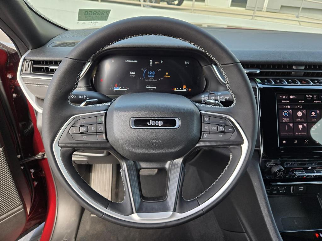 new 2025 Jeep Grand Cherokee car, priced at $47,250