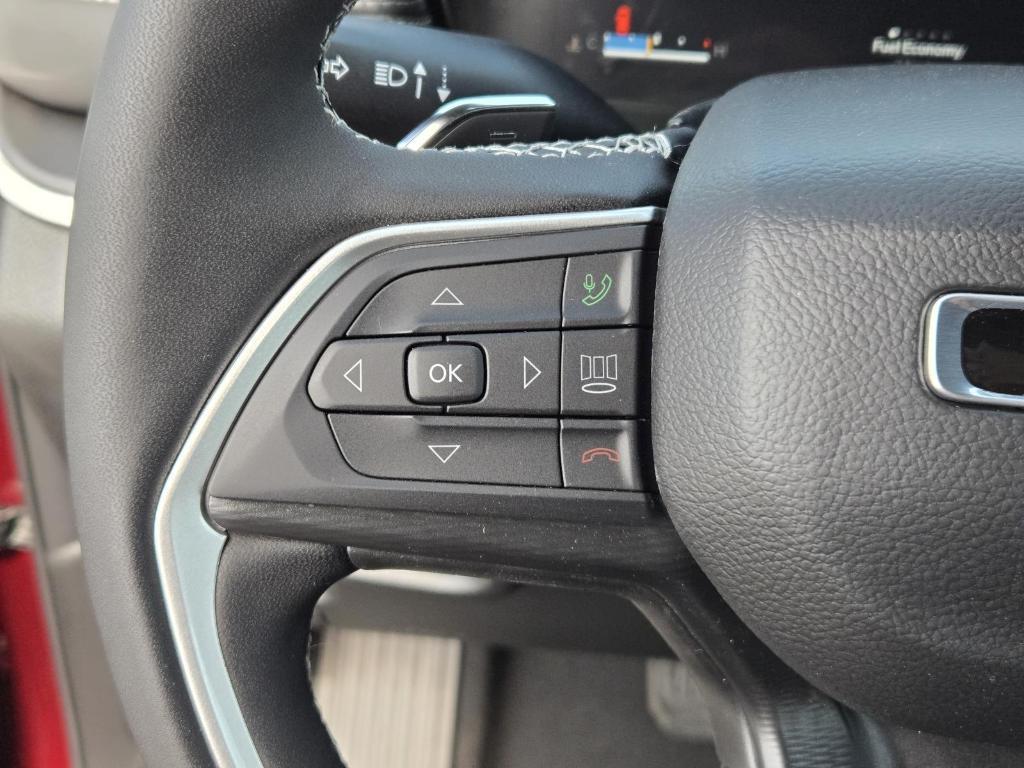 new 2025 Jeep Grand Cherokee car, priced at $47,250