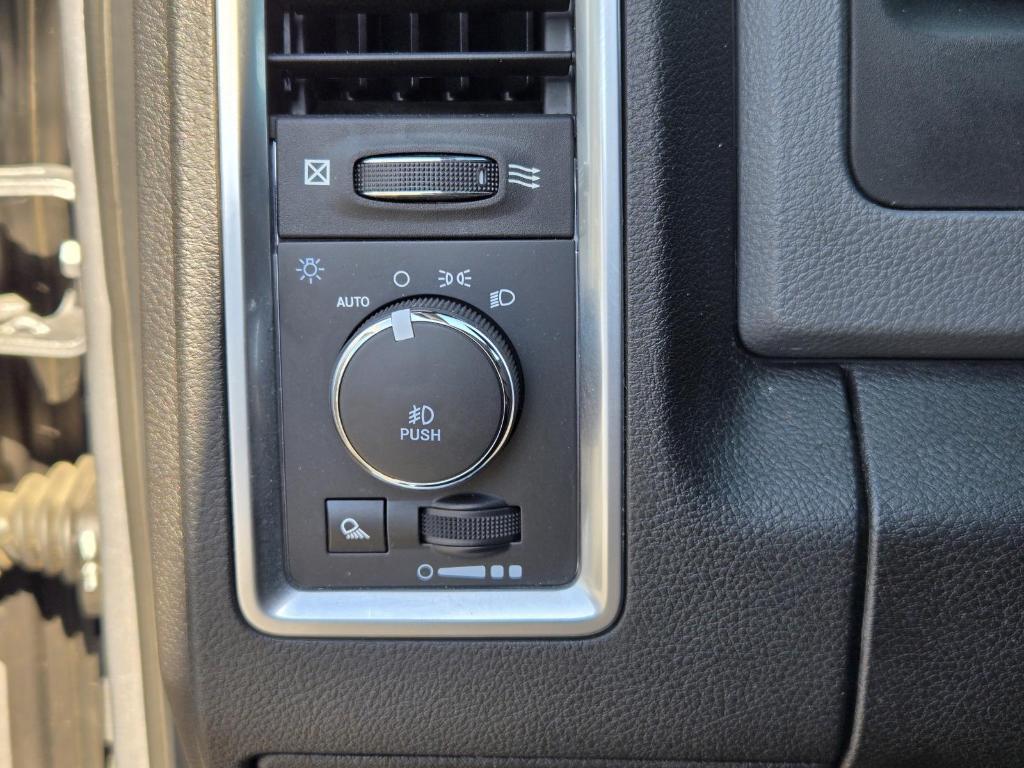 used 2020 Ram 1500 Classic car, priced at $30,998
