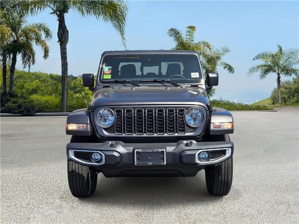 new 2025 Jeep Gladiator car, priced at $48,735