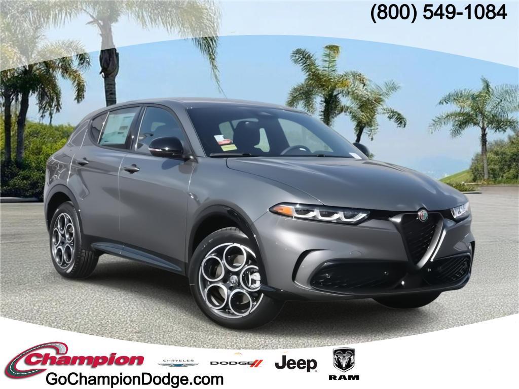 new 2025 Alfa Romeo Tonale car, priced at $39,225