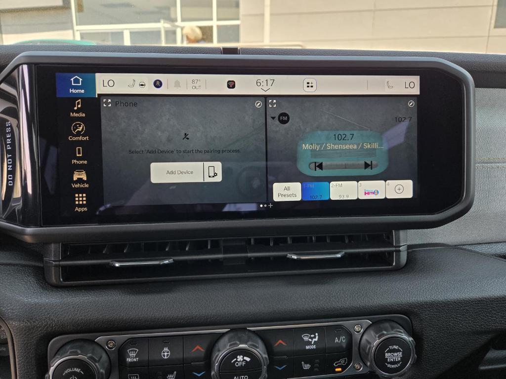 new 2025 Jeep Wrangler car, priced at $52,270