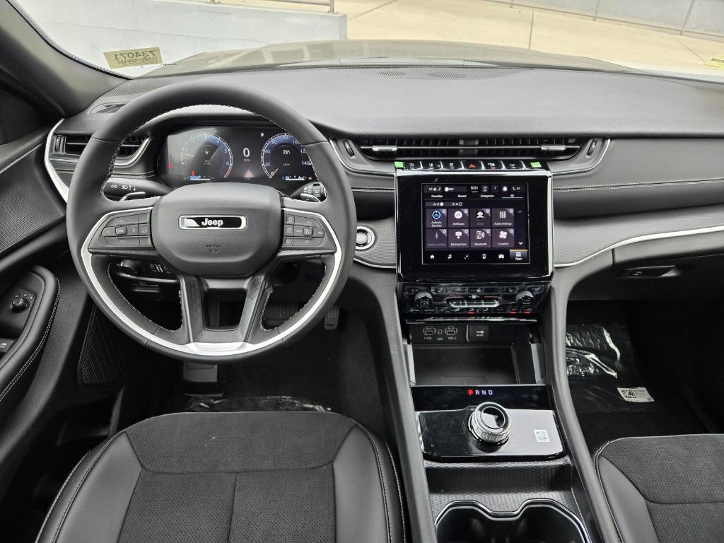 new 2025 Jeep Grand Cherokee L car, priced at $45,750