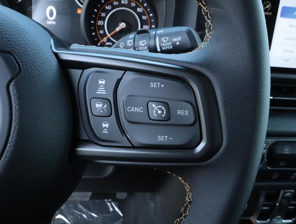 new 2025 Jeep Wrangler car, priced at $47,080