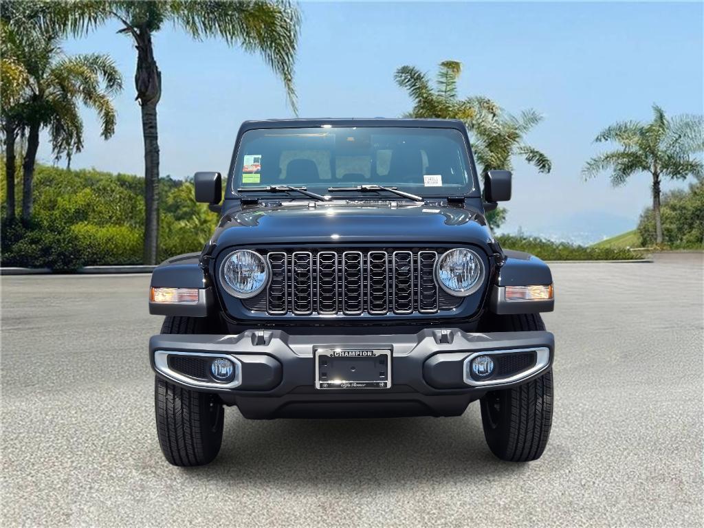 new 2025 Jeep Gladiator car, priced at $48,735