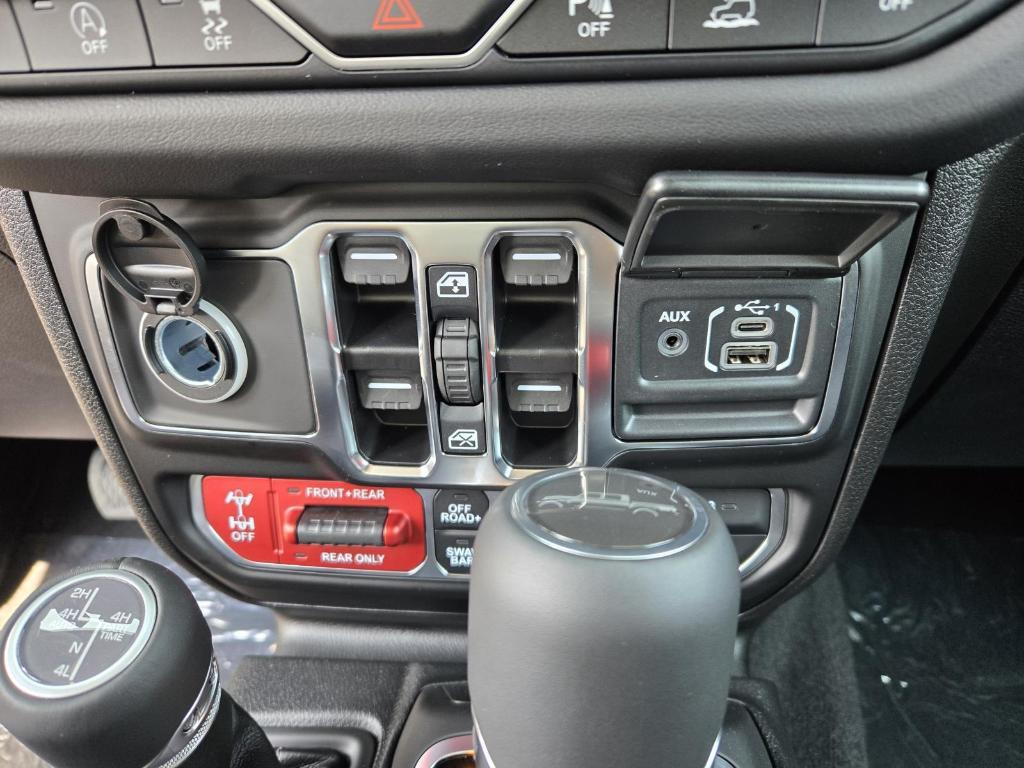 new 2025 Jeep Gladiator car, priced at $64,245