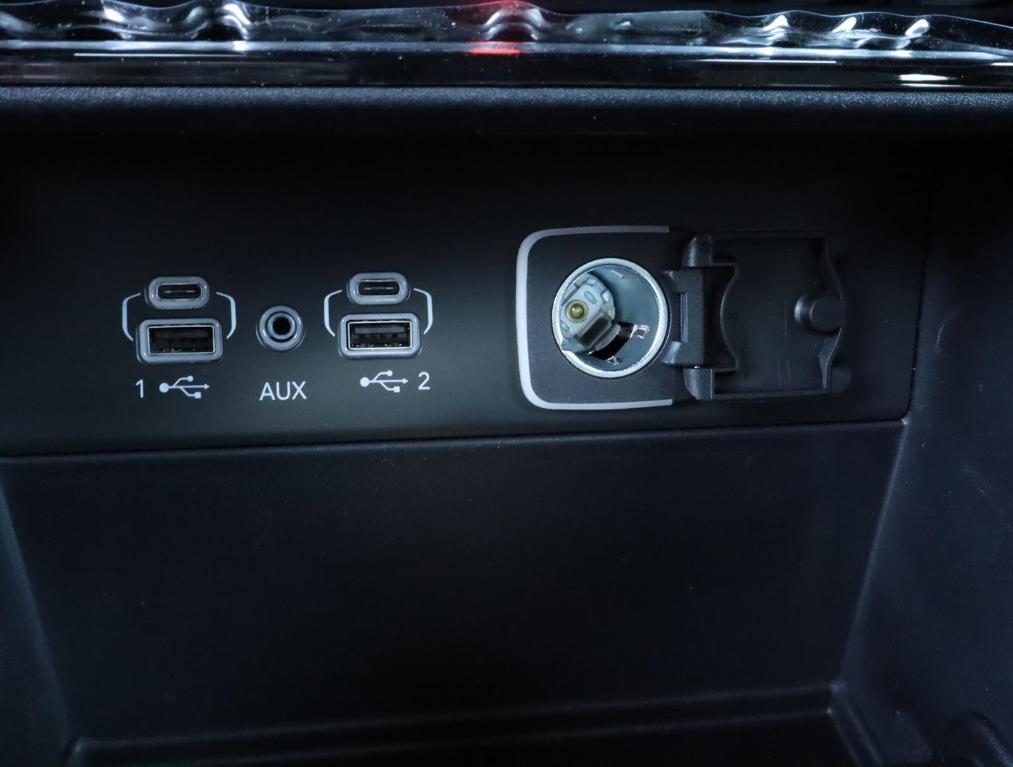 new 2025 Jeep Grand Cherokee L car, priced at $41,425