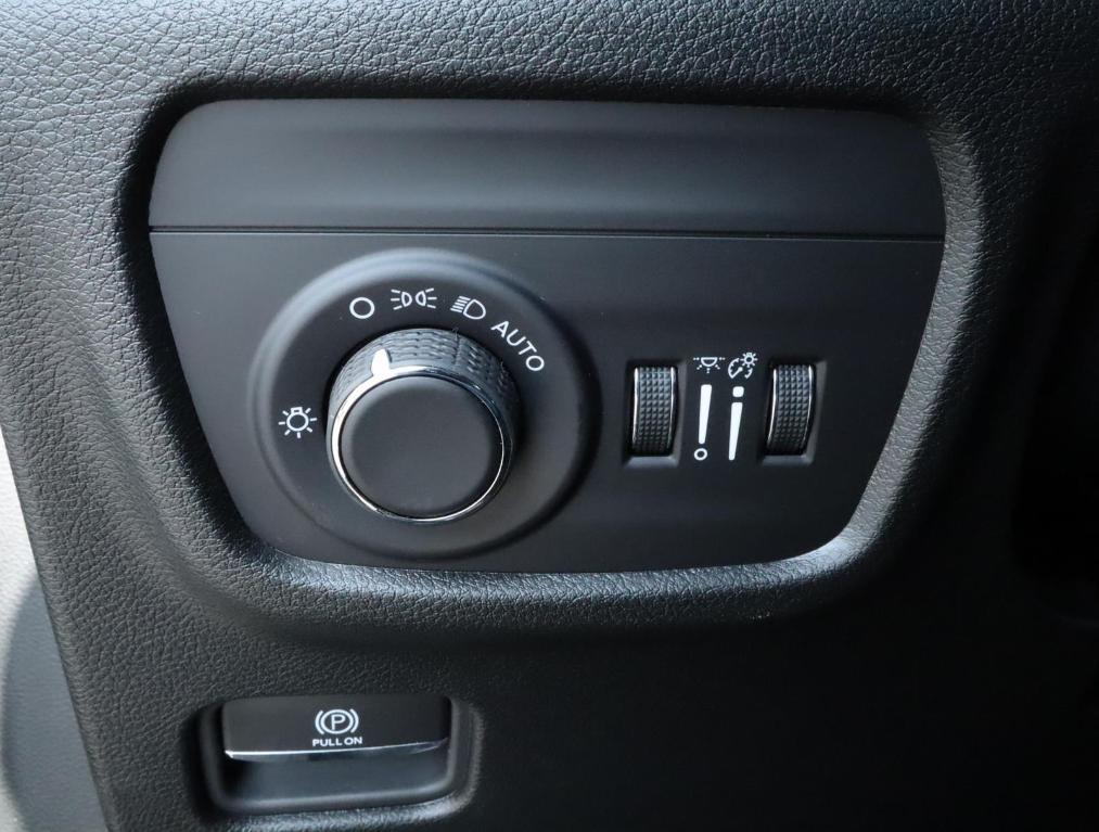 new 2025 Jeep Grand Cherokee L car, priced at $41,425