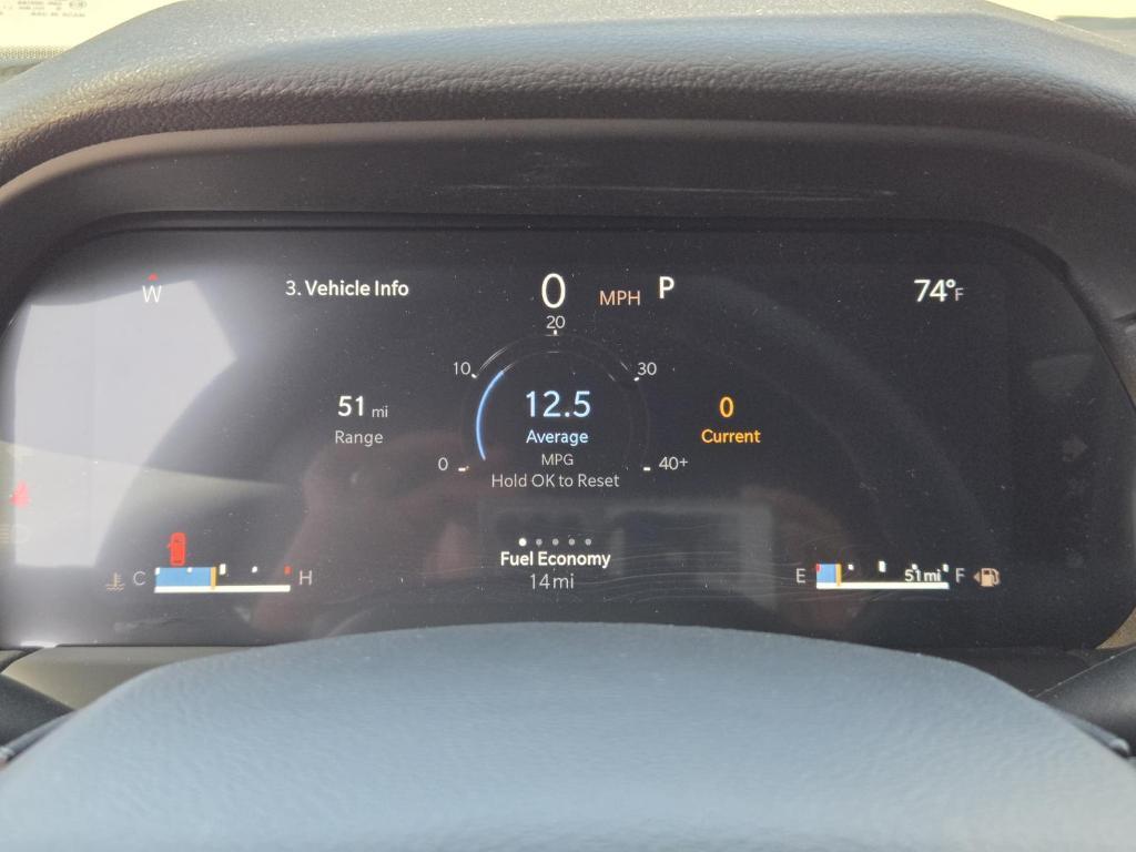 new 2025 Jeep Grand Cherokee car, priced at $40,205
