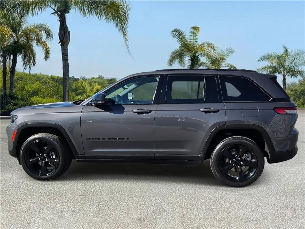 used 2023 Jeep Grand Cherokee car, priced at $31,898