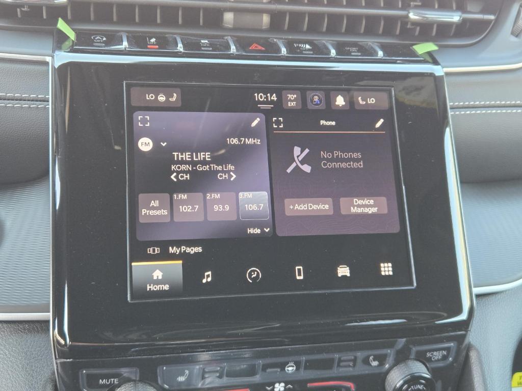 new 2025 Jeep Grand Cherokee car, priced at $37,530