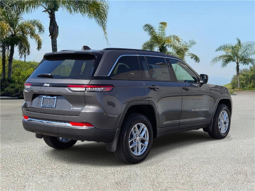 new 2025 Jeep Grand Cherokee car, priced at $40,800