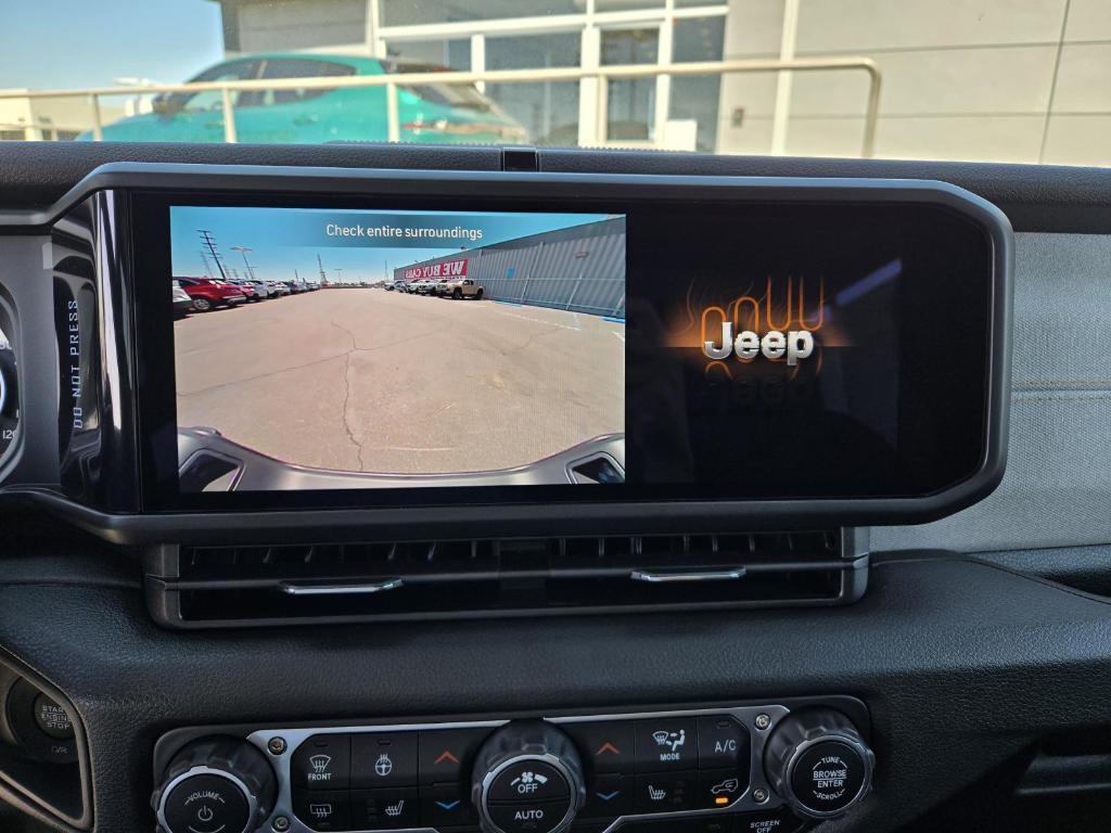 new 2025 Jeep Gladiator car, priced at $48,735