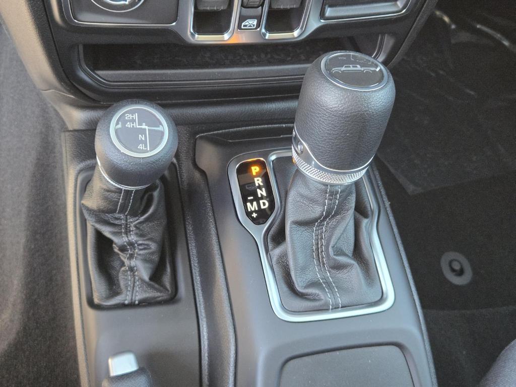 new 2025 Jeep Gladiator car, priced at $48,735