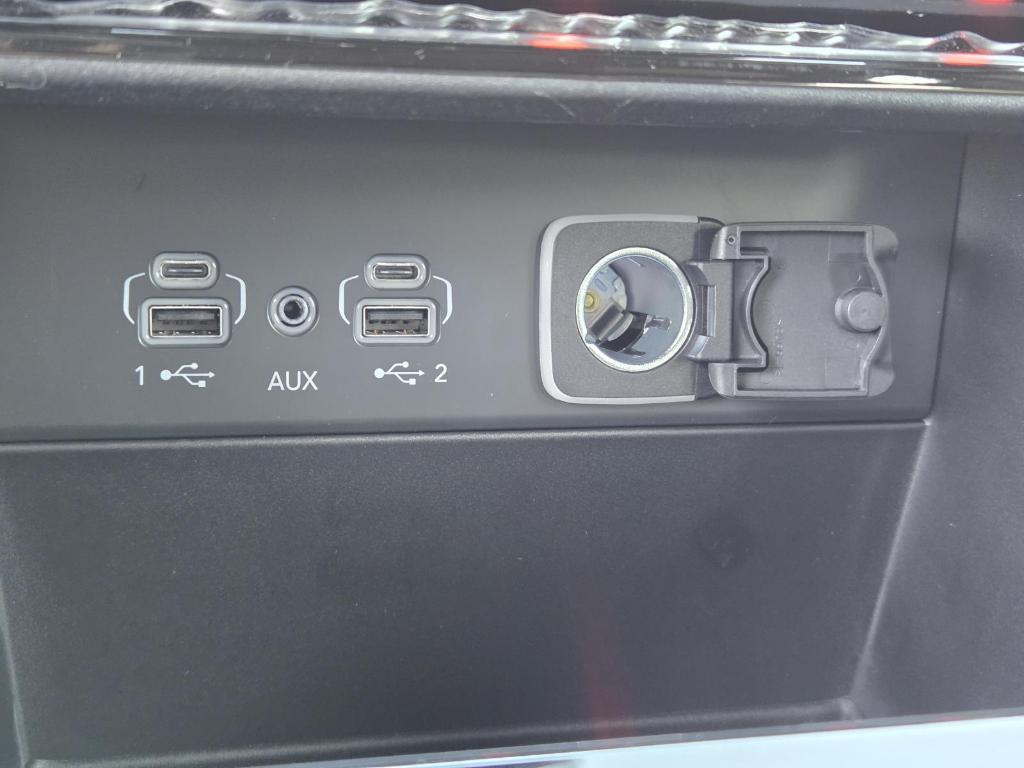 new 2025 Jeep Grand Cherokee car, priced at $40,800