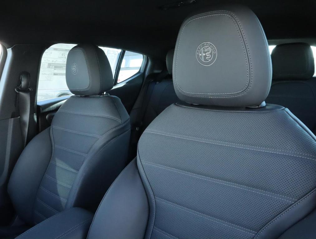 new 2025 Alfa Romeo Tonale car, priced at $50,725