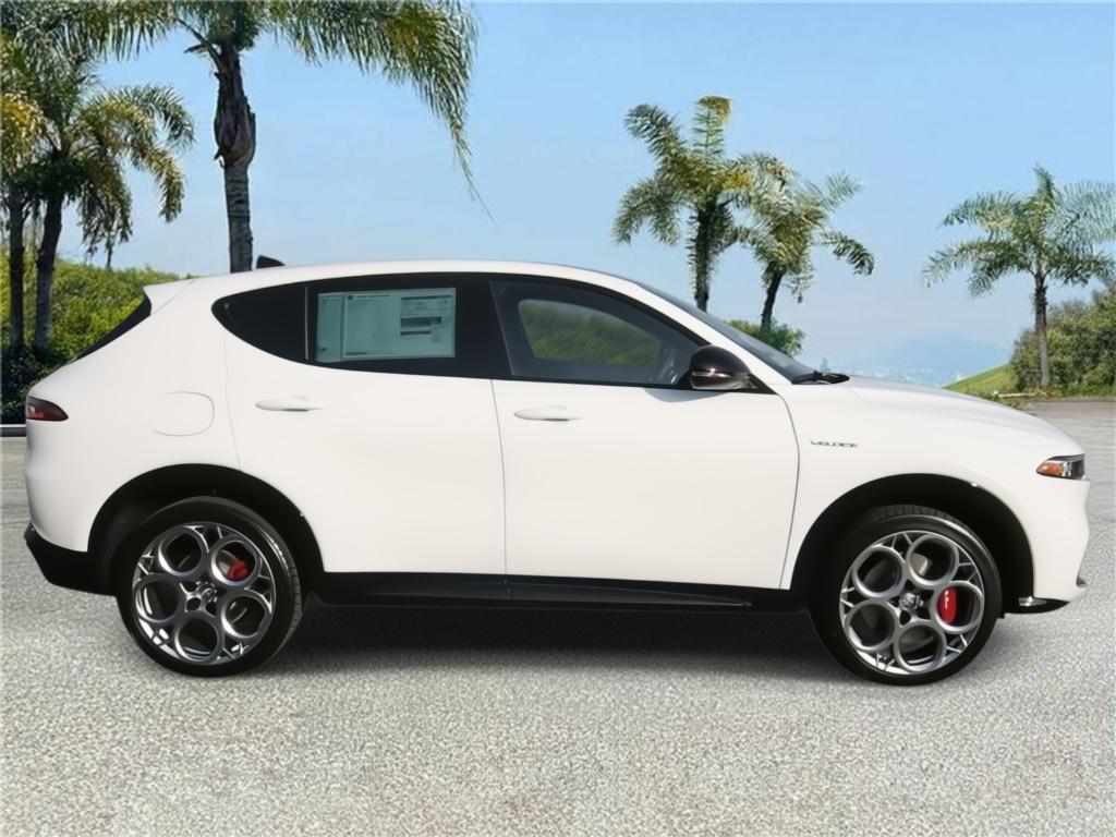 new 2025 Alfa Romeo Tonale car, priced at $54,430