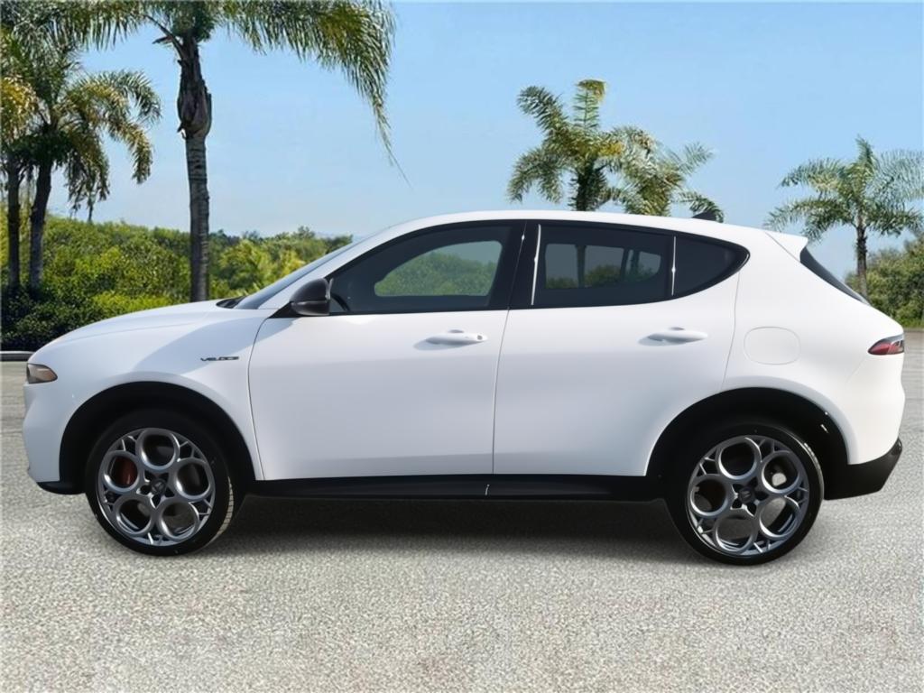 new 2025 Alfa Romeo Tonale car, priced at $54,430