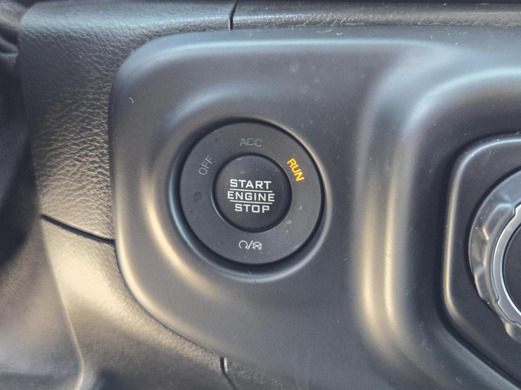 used 2021 Jeep Gladiator car, priced at $30,998