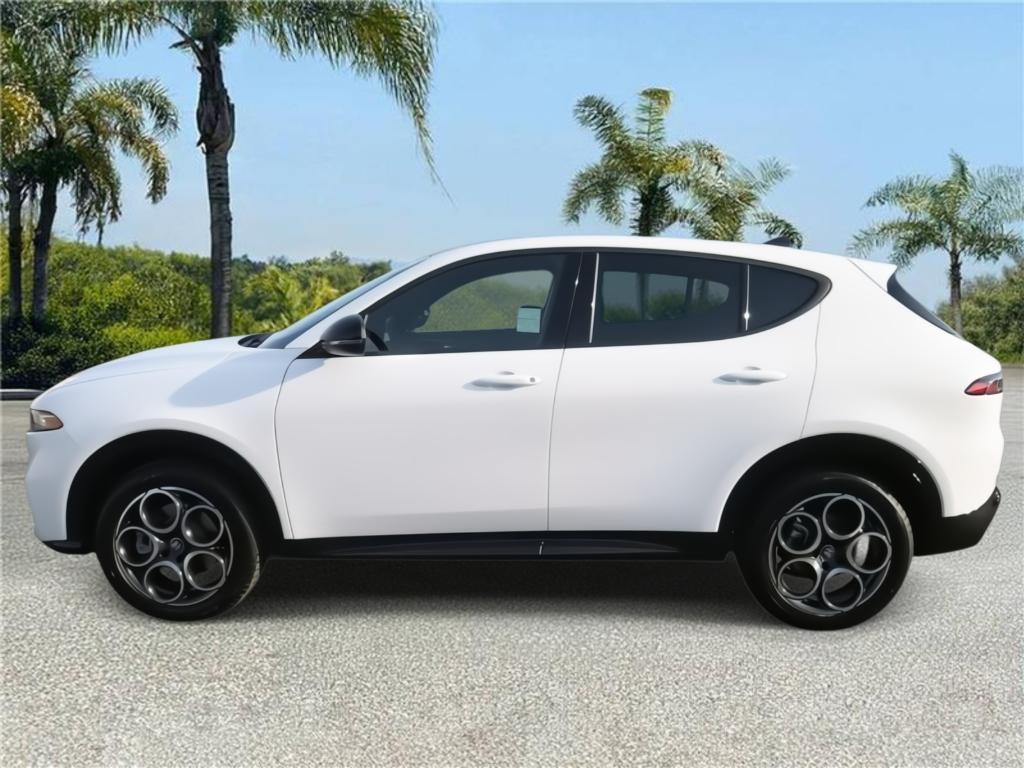 new 2025 Alfa Romeo Tonale car, priced at $39,930