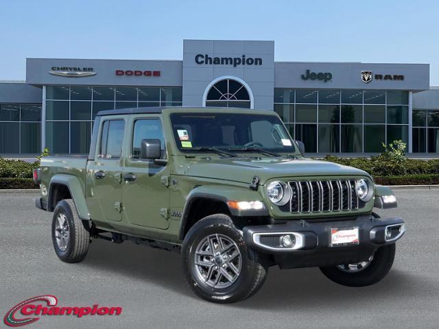 new 2024 Jeep Gladiator car, priced at $45,035