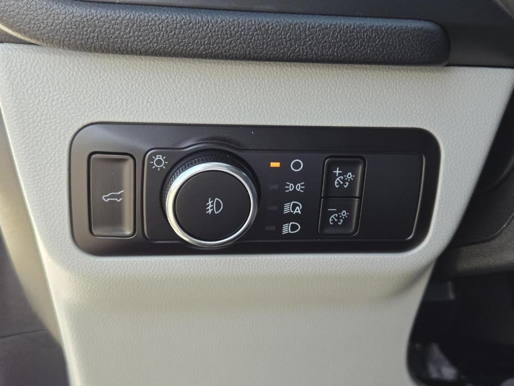 used 2023 Ford Escape car, priced at $29,998