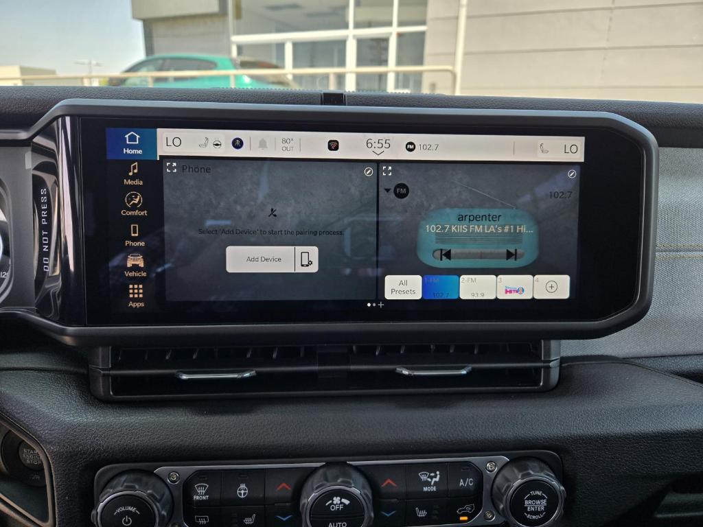 new 2025 Jeep Gladiator car