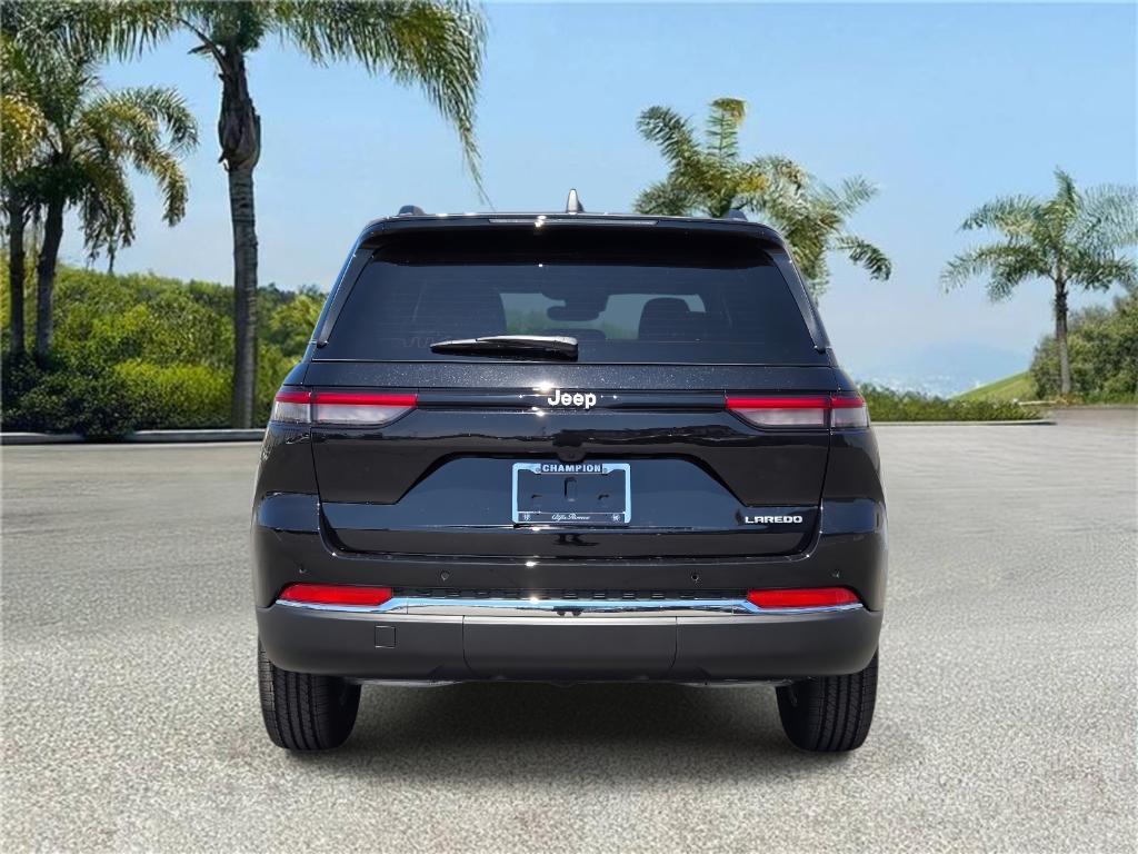 new 2025 Jeep Grand Cherokee car, priced at $36,625