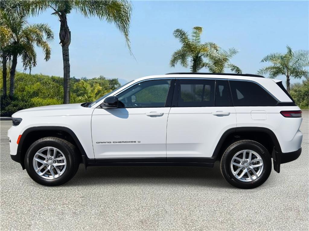 new 2025 Jeep Grand Cherokee car, priced at $40,205
