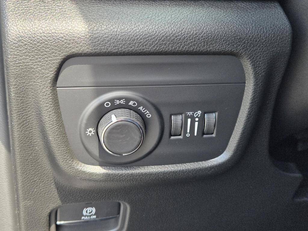 new 2025 Jeep Grand Cherokee L car, priced at $44,875