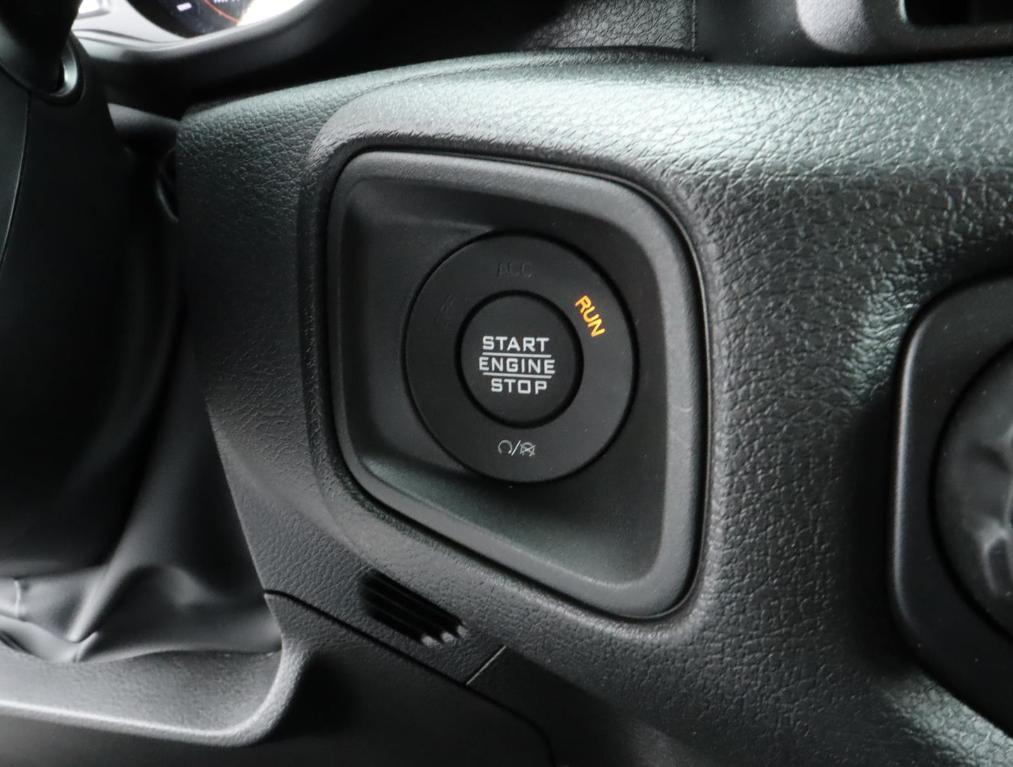 new 2025 Jeep Wrangler car, priced at $43,575