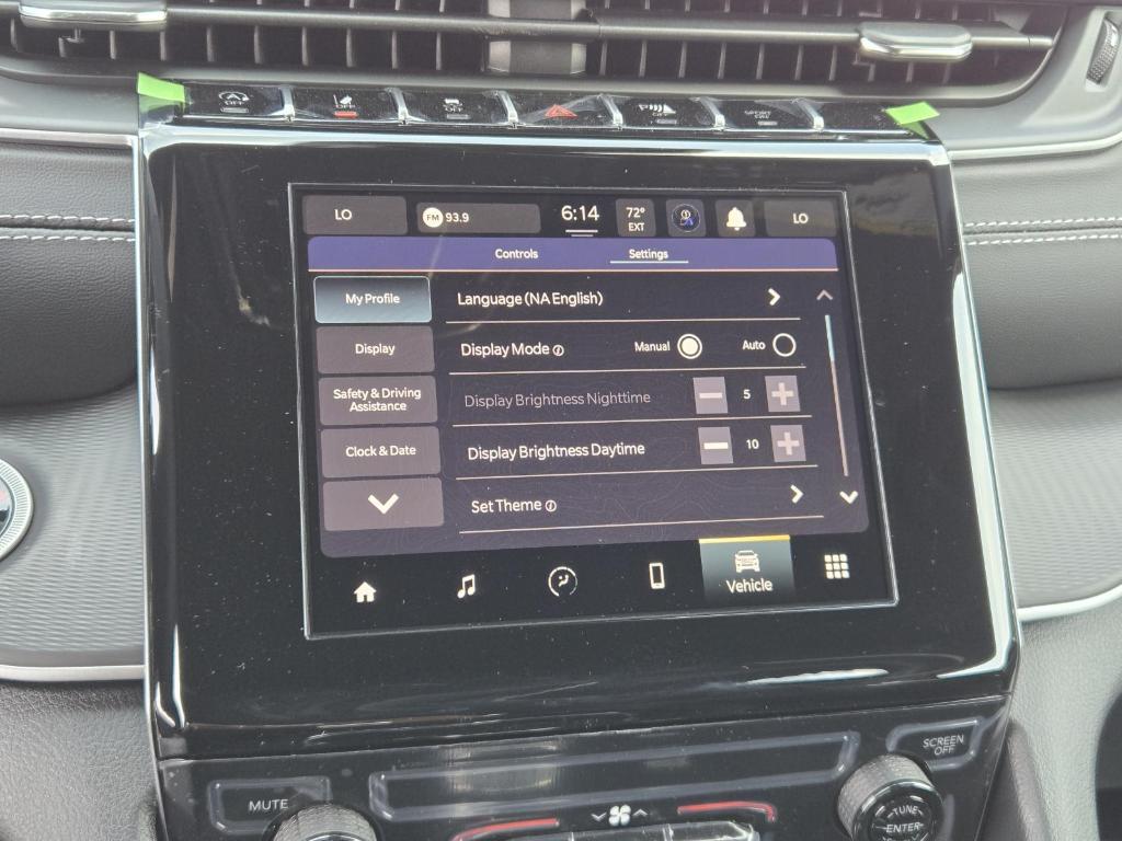 new 2025 Jeep Grand Cherokee car, priced at $40,800