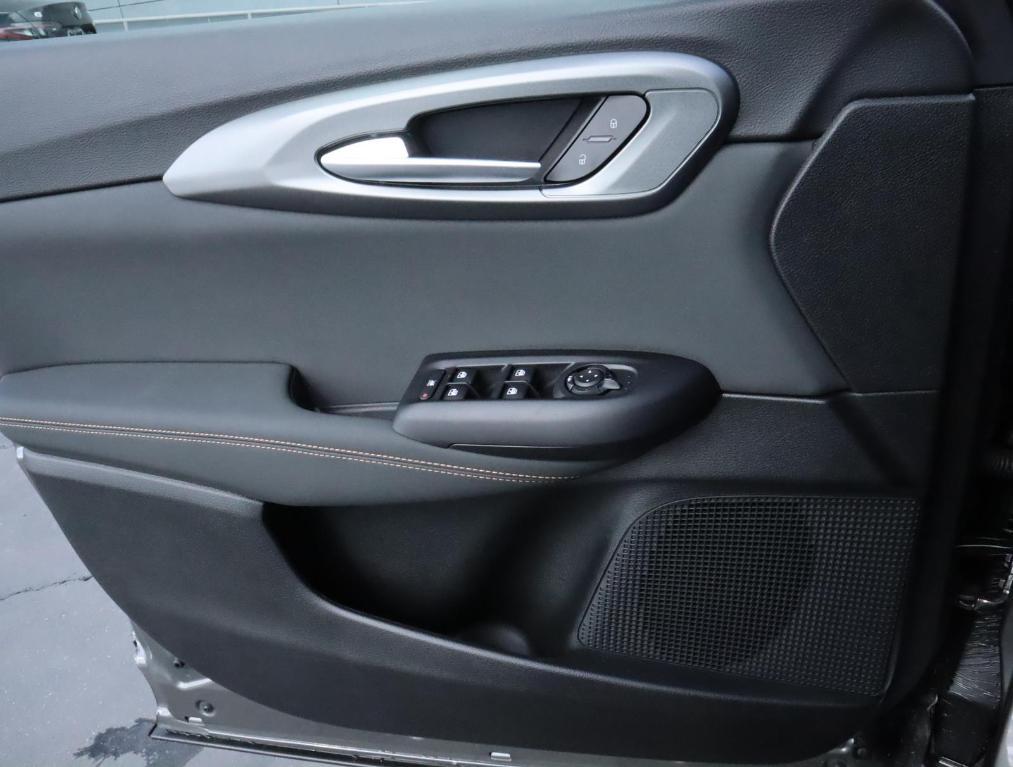 new 2025 Alfa Romeo Tonale car, priced at $42,625