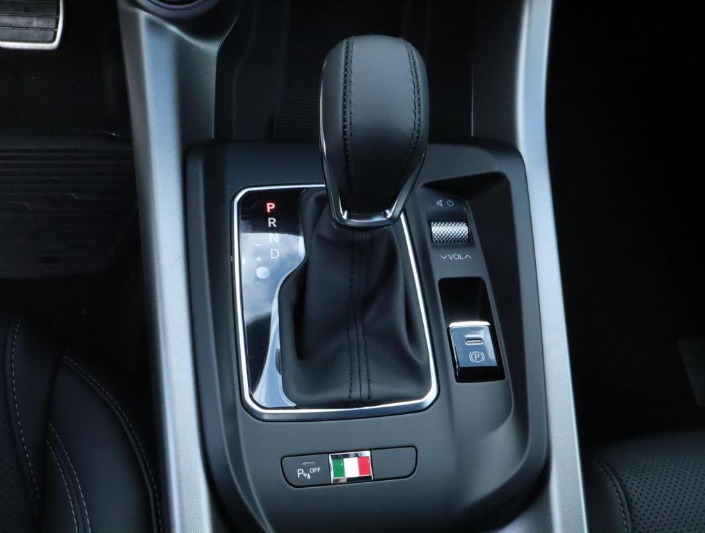 new 2025 Alfa Romeo Tonale car, priced at $42,625