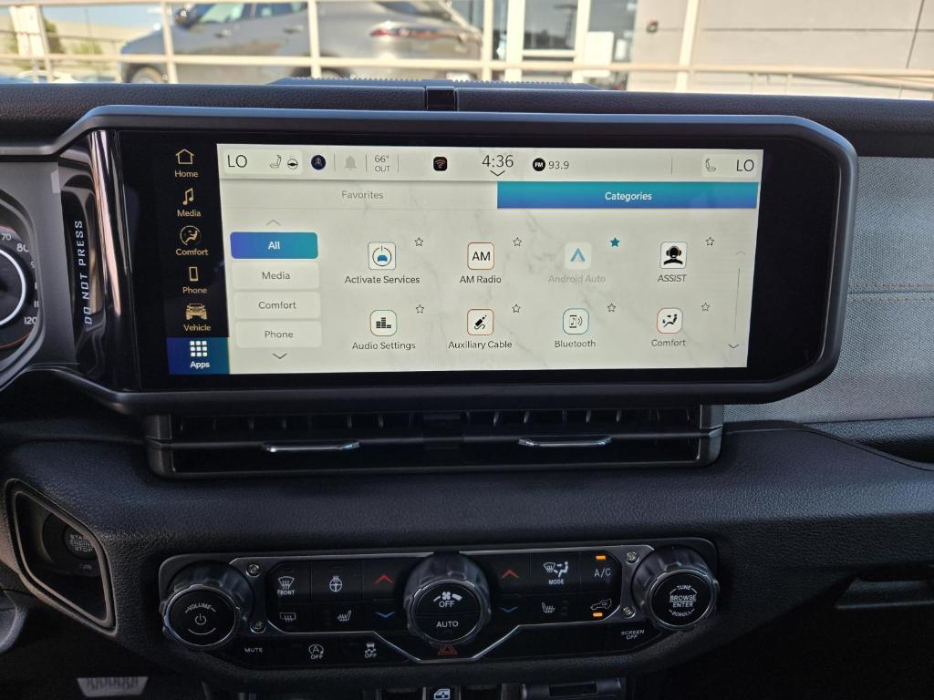new 2025 Jeep Wrangler car, priced at $51,175