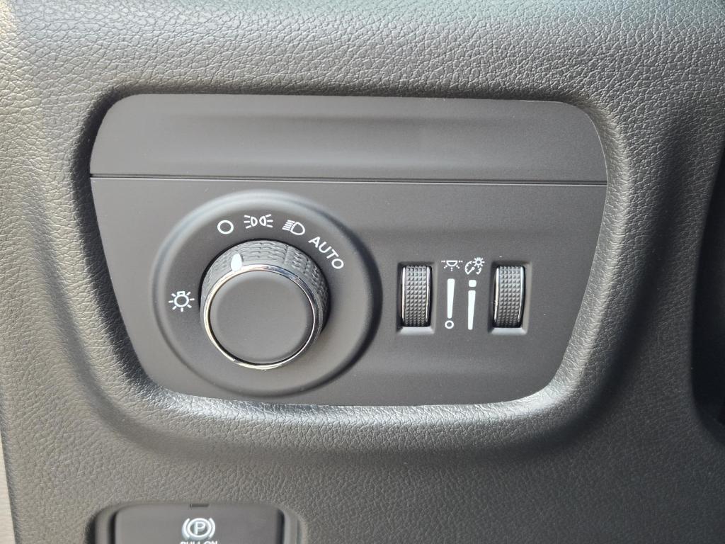 new 2025 Jeep Grand Cherokee L car, priced at $48,375