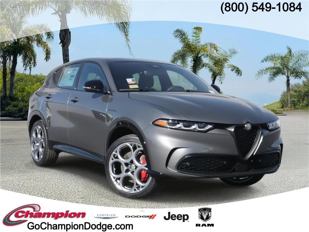 new 2025 Alfa Romeo Tonale car, priced at $55,125