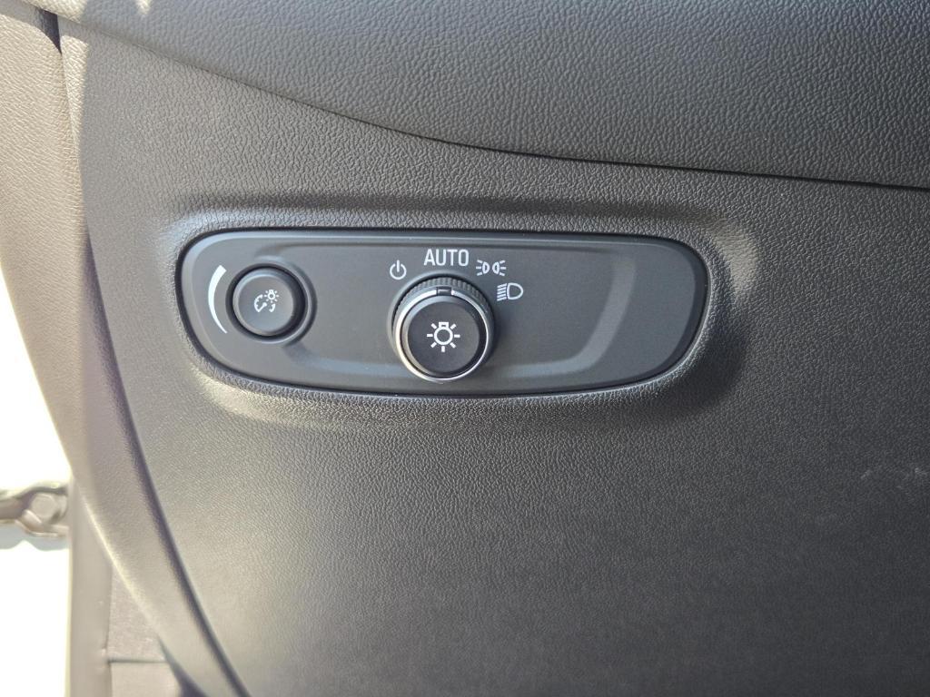 used 2020 Chevrolet Equinox car, priced at $21,998